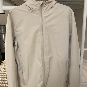 Lululemon Rain Jacket. Light Grey Size Large